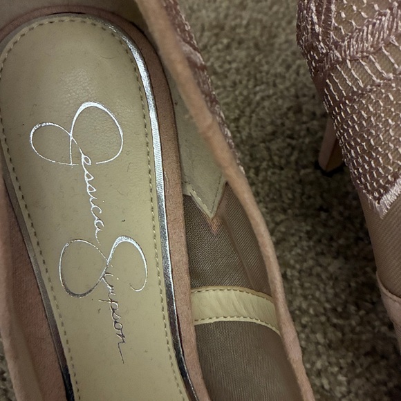Jessica Simpson heels size 8.5 - Picture 2 of 5